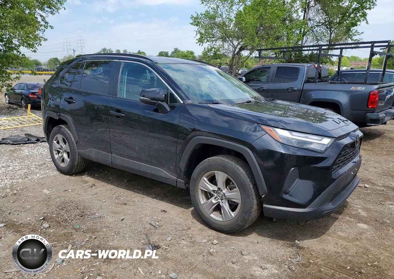 2024 Toyota Rav4 Xle VIN:2T3P1RFV7RC466649 - 4