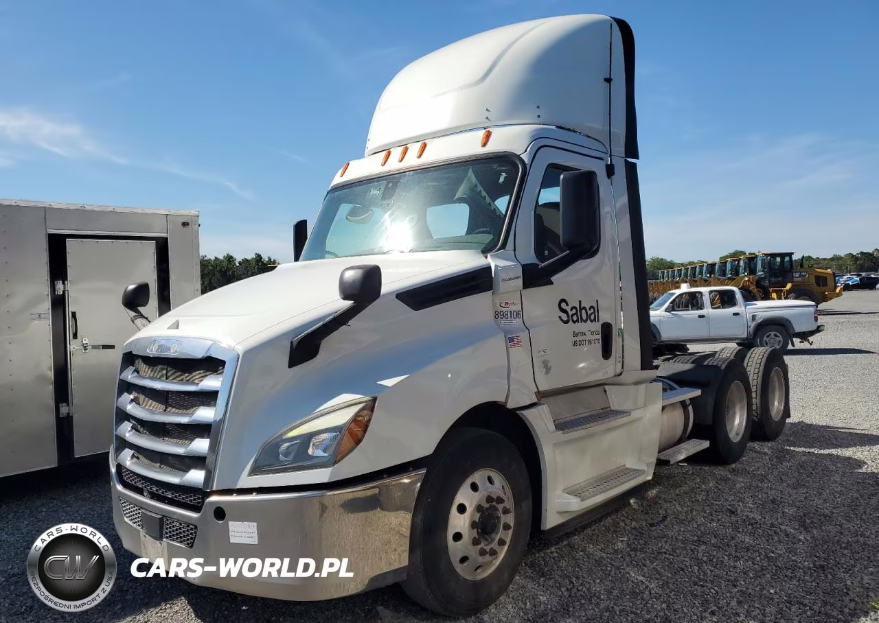 2020 Freightliner Cascadia 126 Semi Truck VIN:3AKJHLDV1LSLR6623 - 2