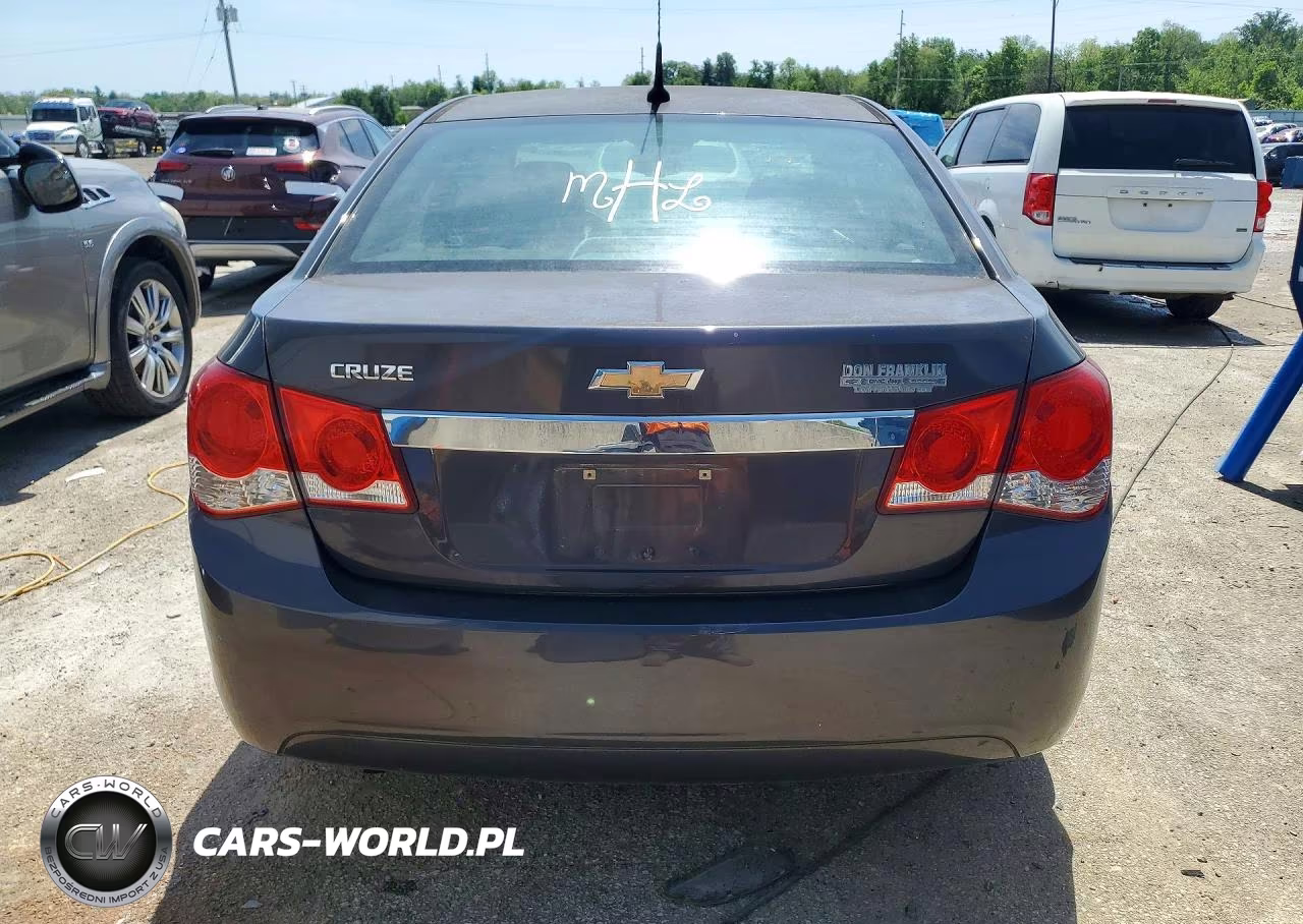 2014 Chevrolet Cruze Ls VIN:1G1PA5SH1E7421468 - 6