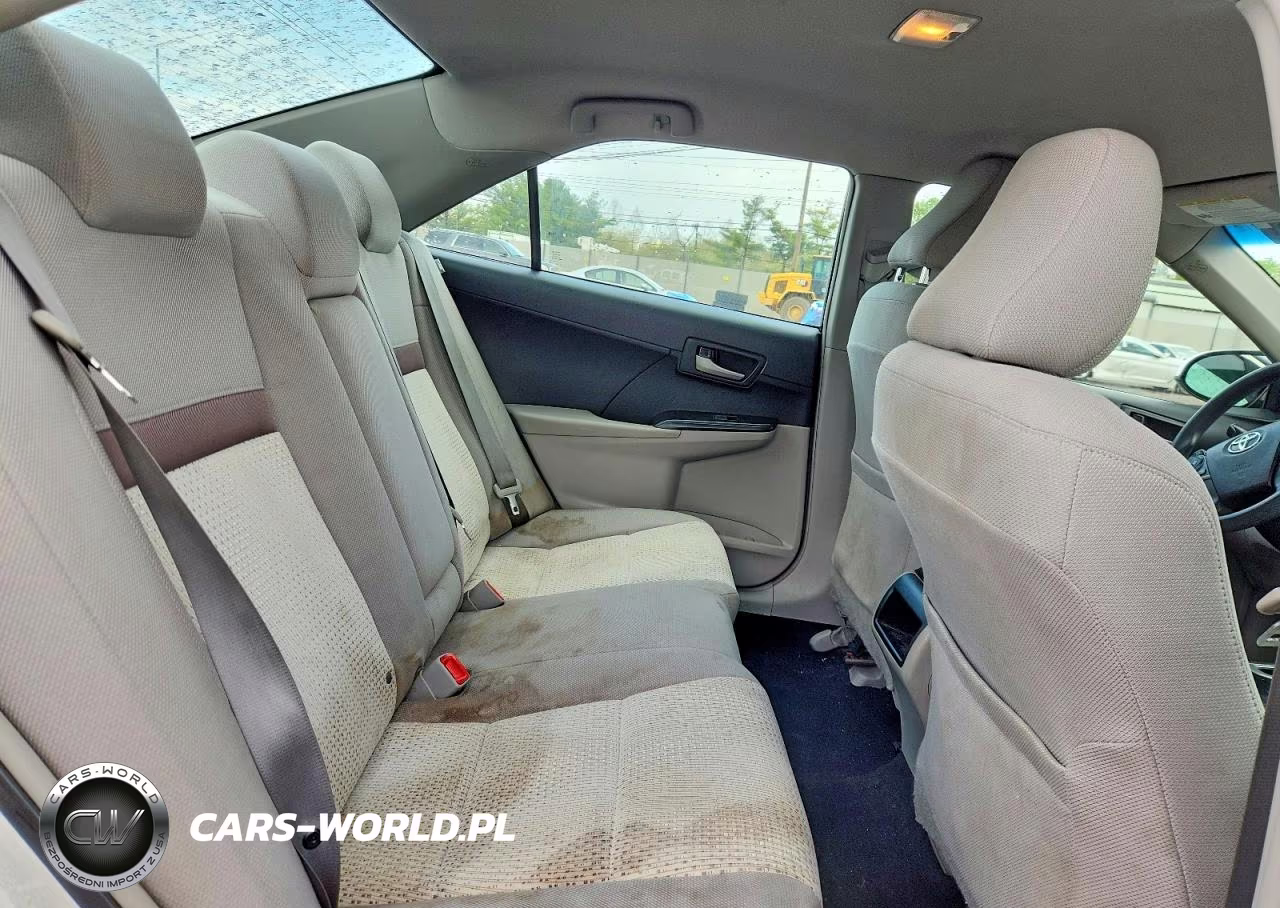 2014 Toyota Camry Le VIN:4T4BF1FK1ER359963 - 10