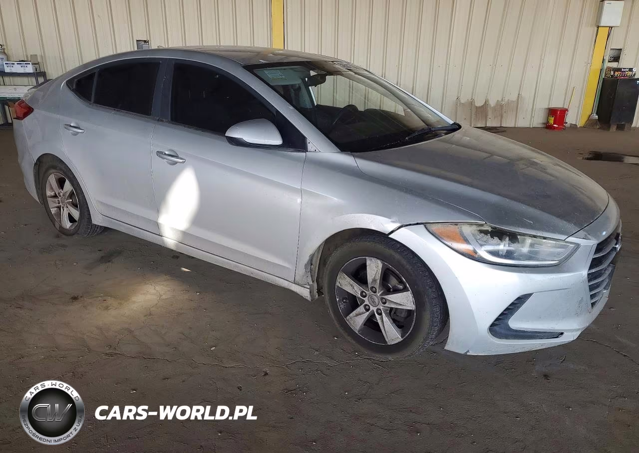 2018 Hyundai Elantra VIN:5NPD84LF7JH214134 - 4