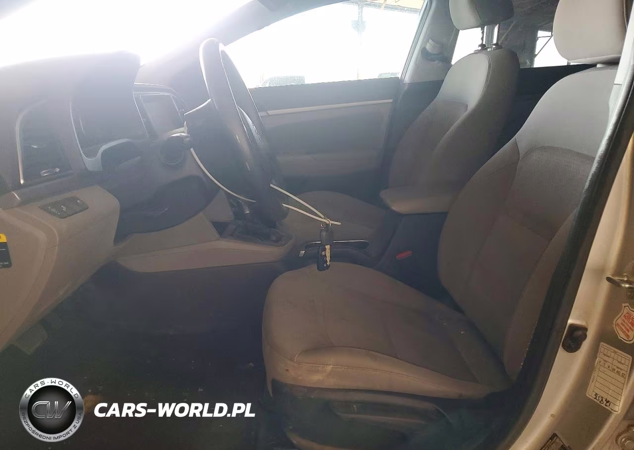 2018 Hyundai Elantra VIN:5NPD84LF7JH214134 - 7