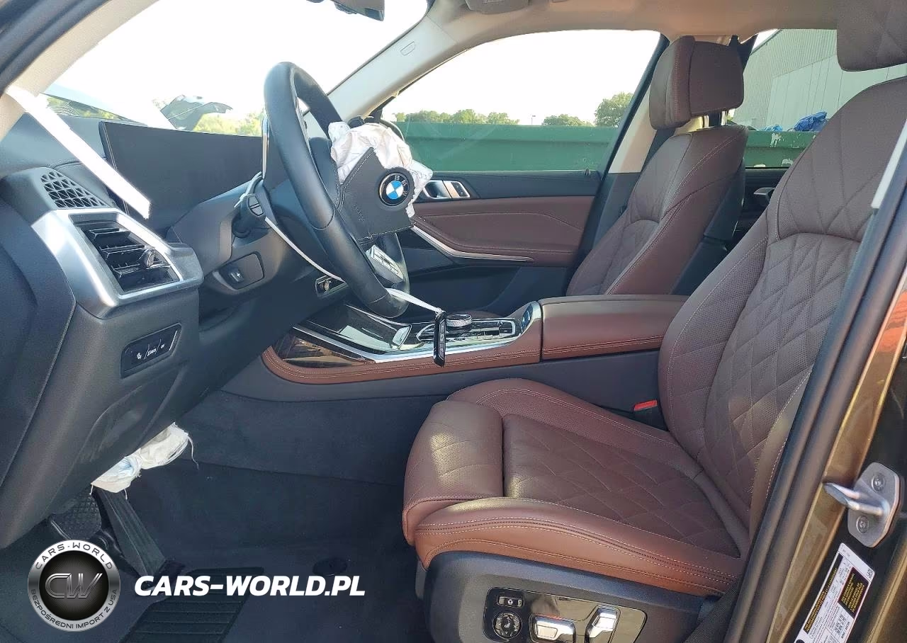 2025 BMW X7 xDrive40I VIN:5UX23EM08S9X89051 - 7