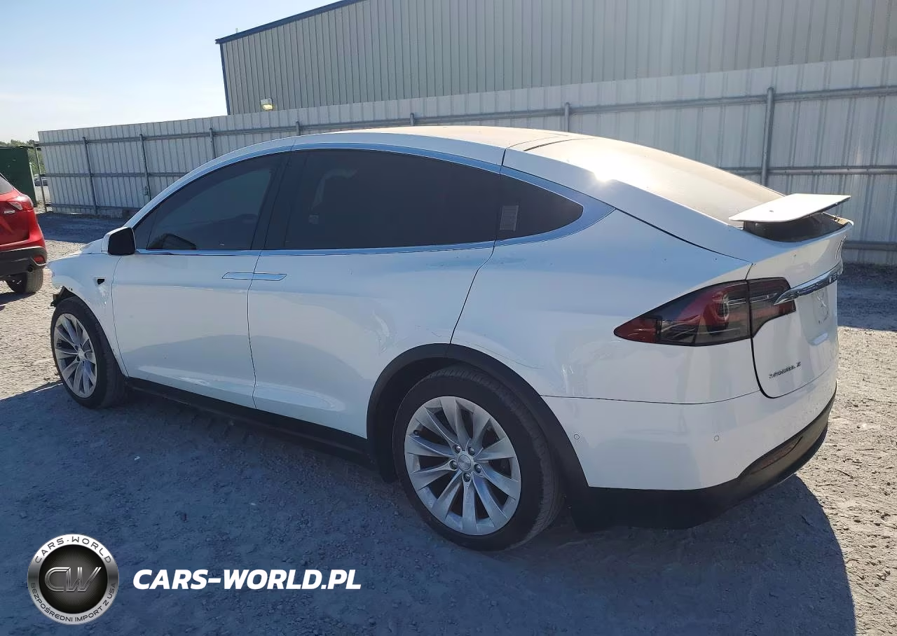 2016 Tesla Model X VIN:5YJXCBE29GF021128 - 2