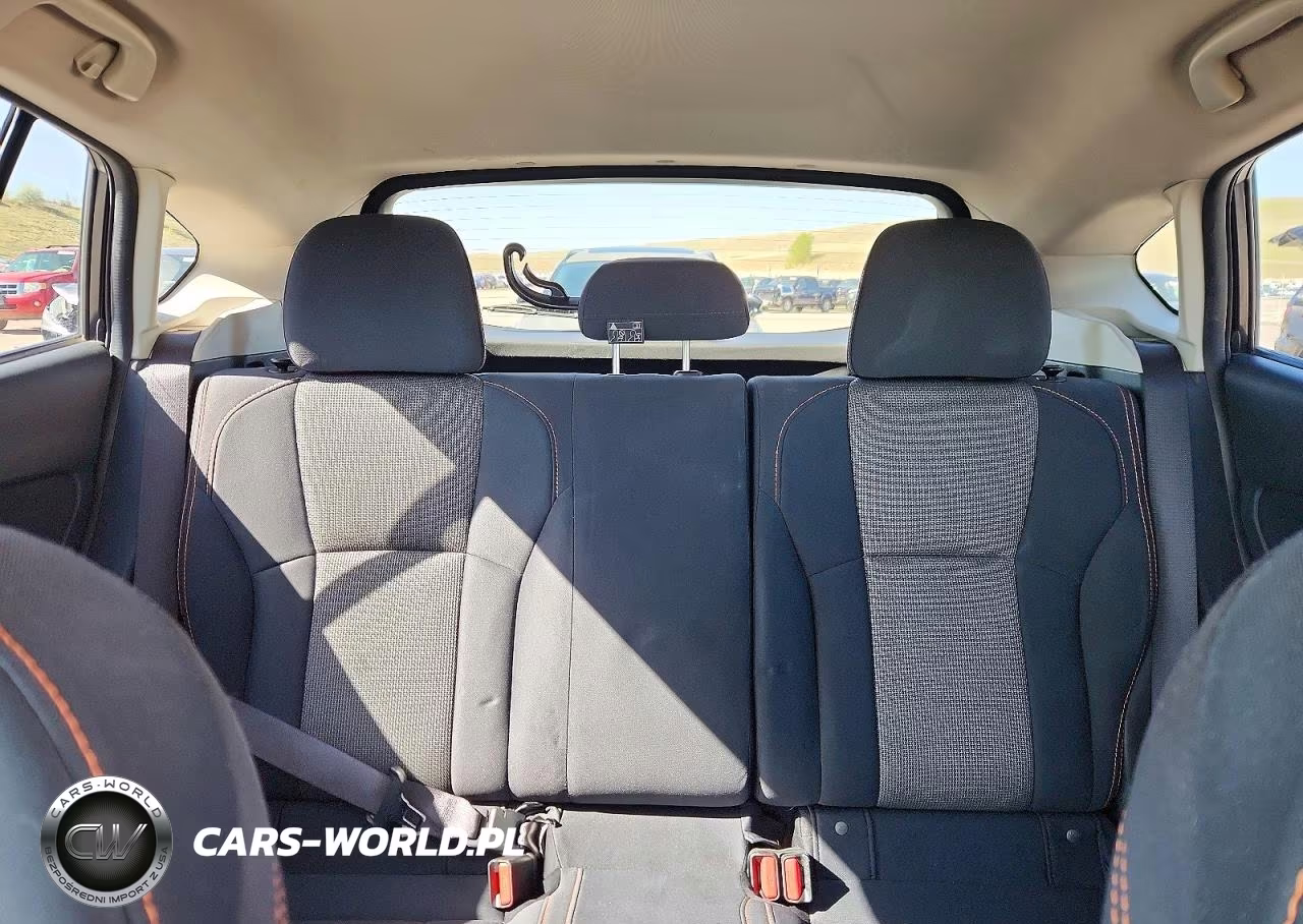 2018 Subaru Crosstrek Premium VIN:JF2GTACC0JH220860 - 10