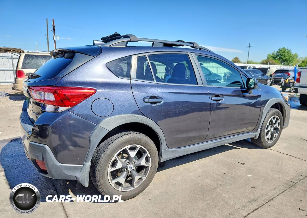 2018 Subaru Crosstrek Premium VIN:JF2GTACC0JH220860 - 3