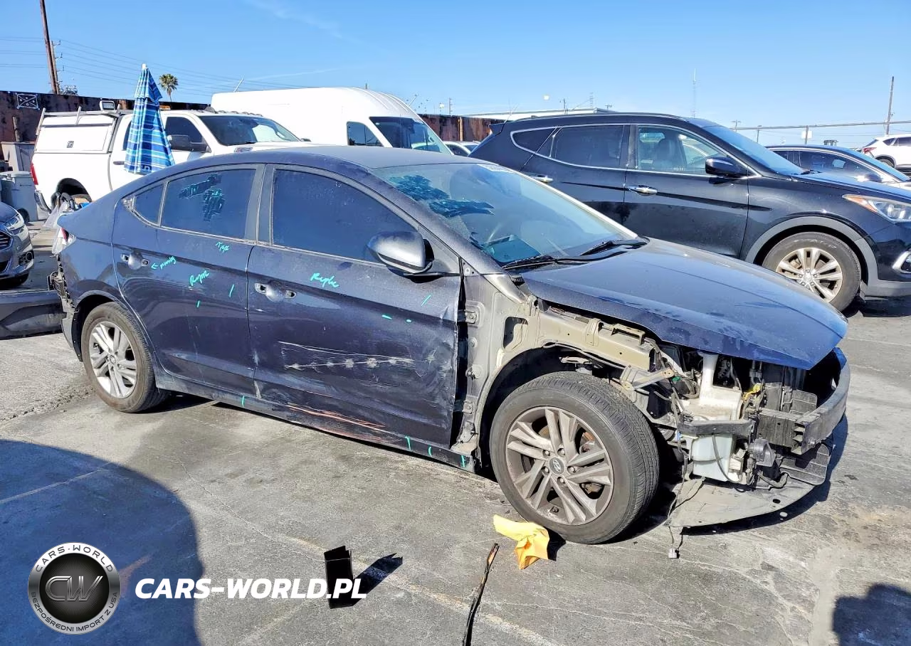 2020 Hyundai Elantra Sel VIN:5NPD84LF1LH566760 - 4