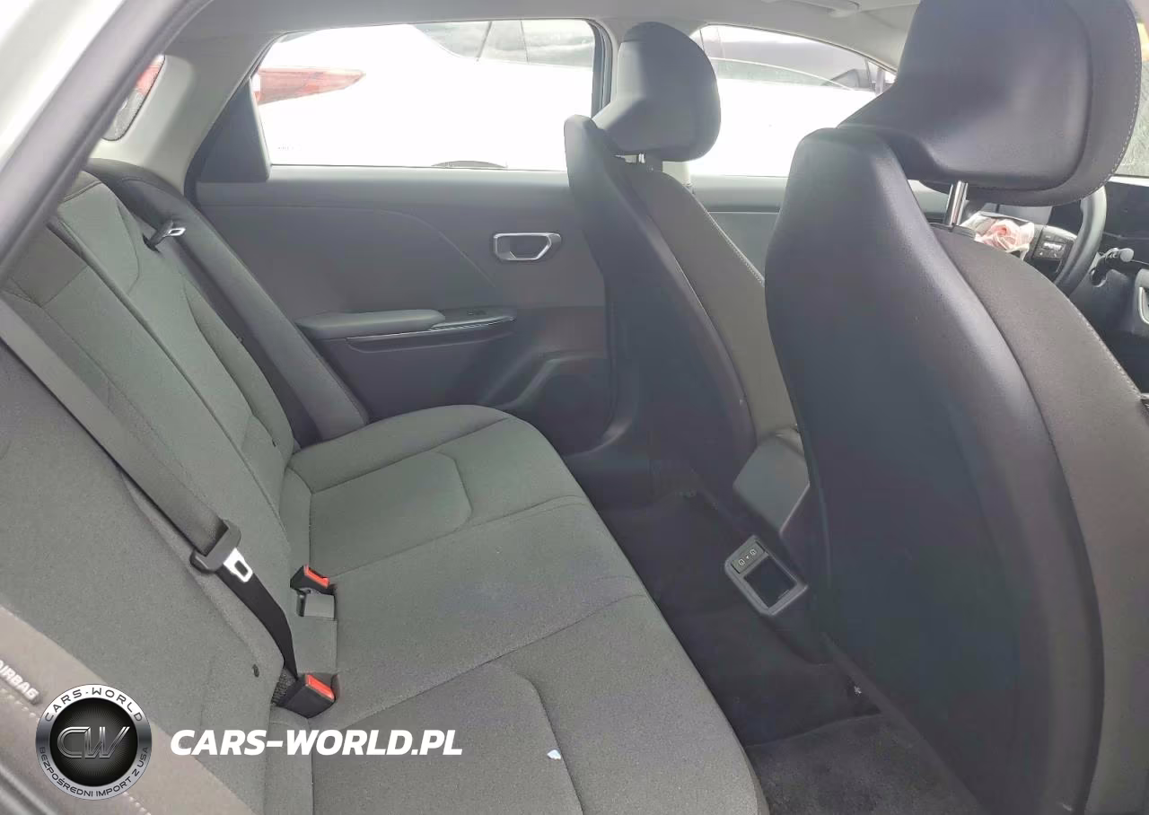 2025 Kia K4 Lxs VIN:3KPFT4DE2SE165301 - 10