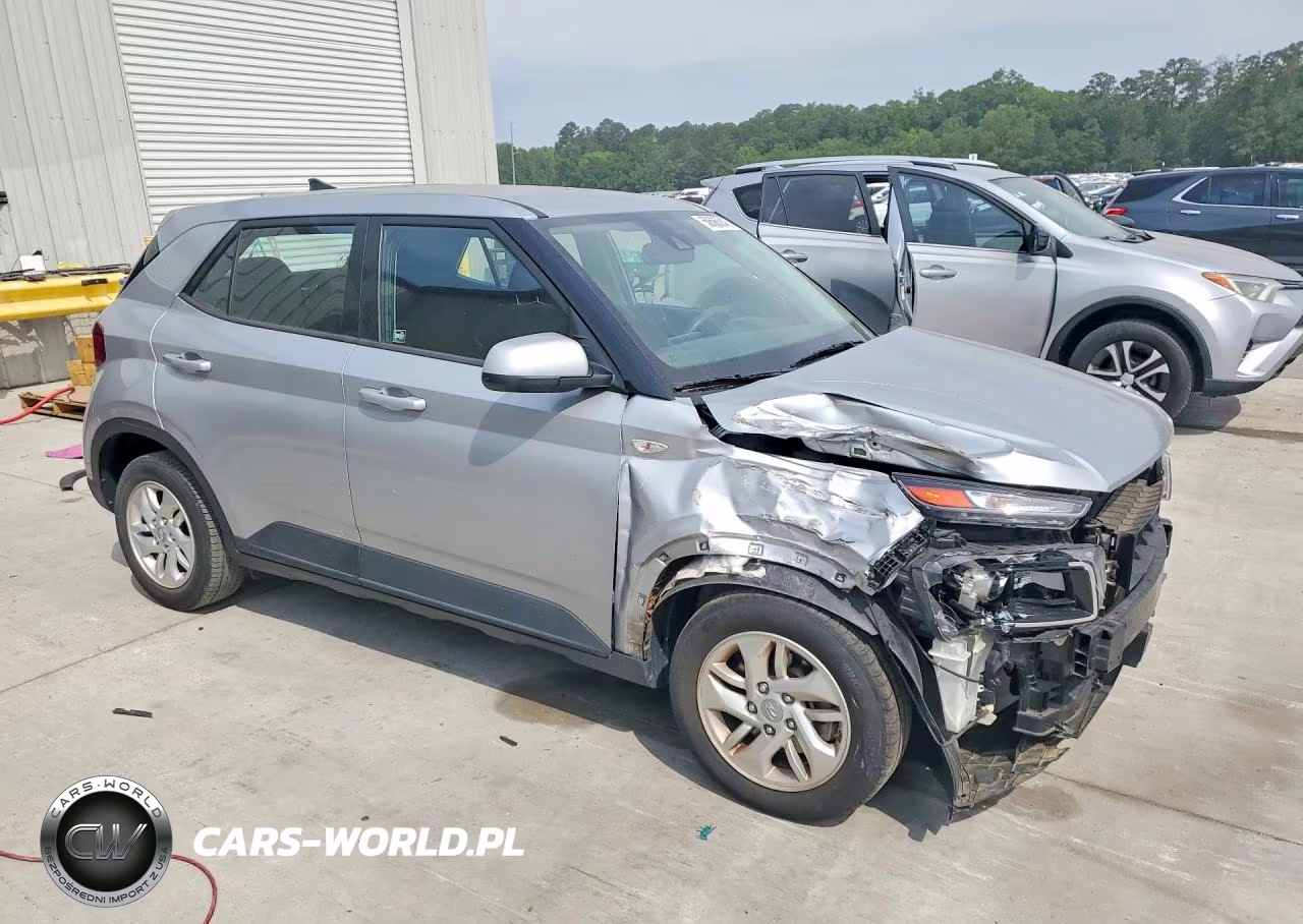 2021 Hyundai Venue Se VIN:KMHRB8A32MU067847 - 4