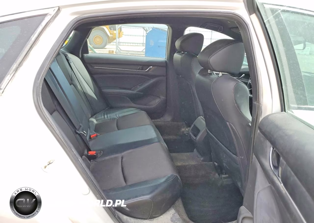 2018 Honda Accord Sport VIN:1HGCV1F38JA061700 - 10