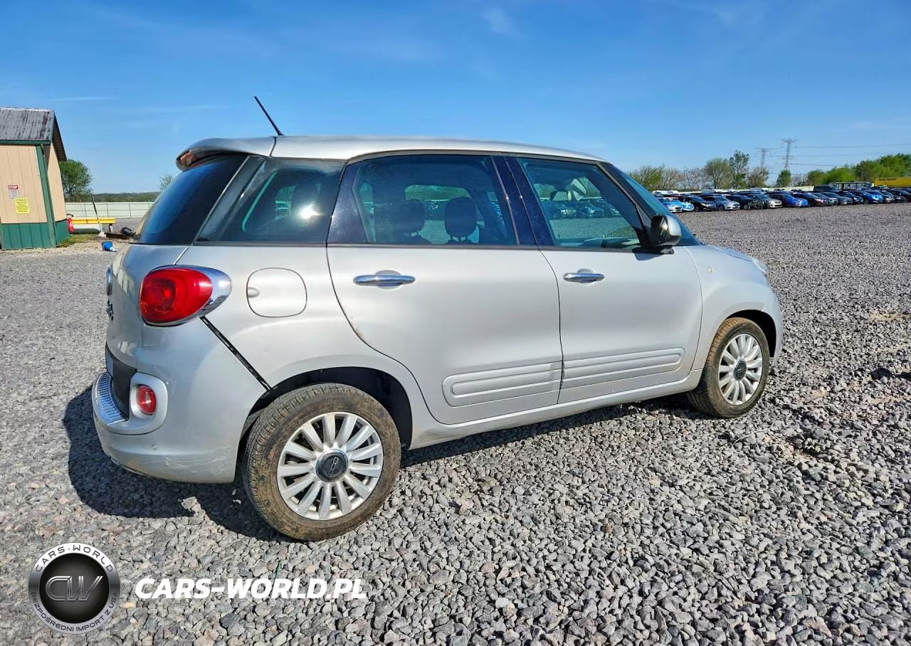 2014 Fiat 500L Easy VIN:ZFBCFABH0EZ027824 - 3