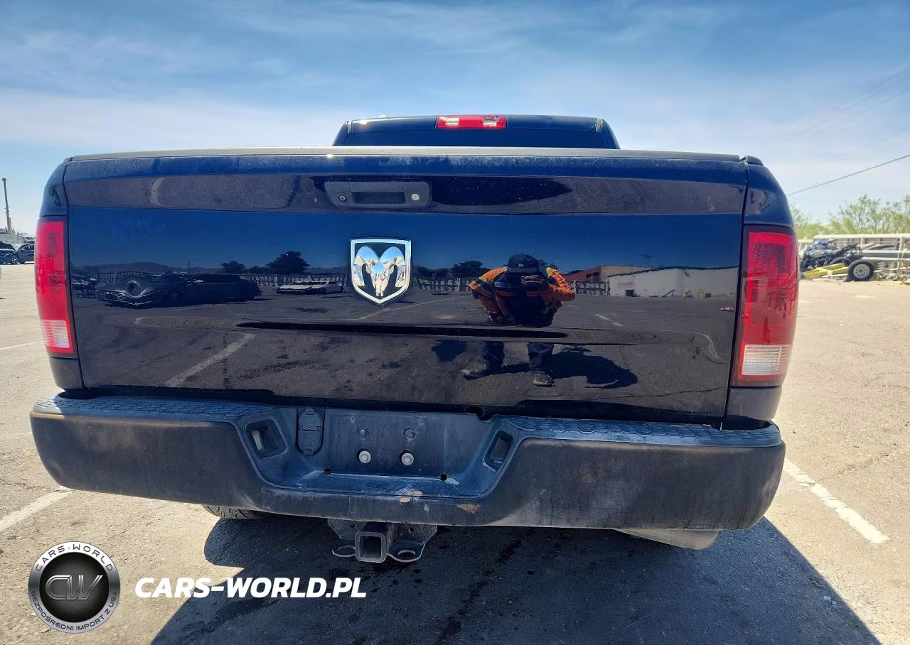 2018 Ram 1500 St VIN:1C6RR6KG3JS166133 - 6