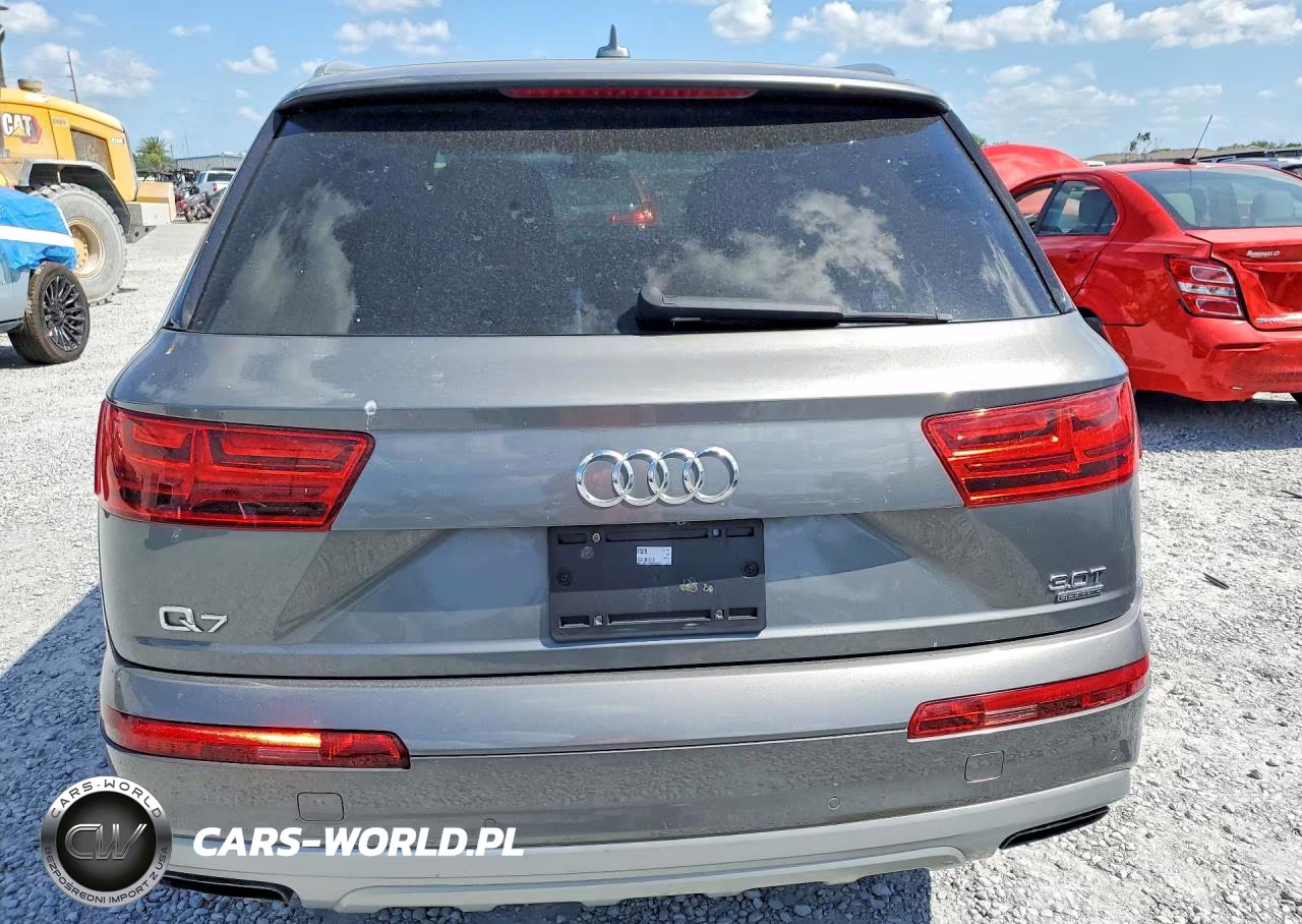 2017 Audi Q7 VIN:WA1LAAF7XHD033655 - 6