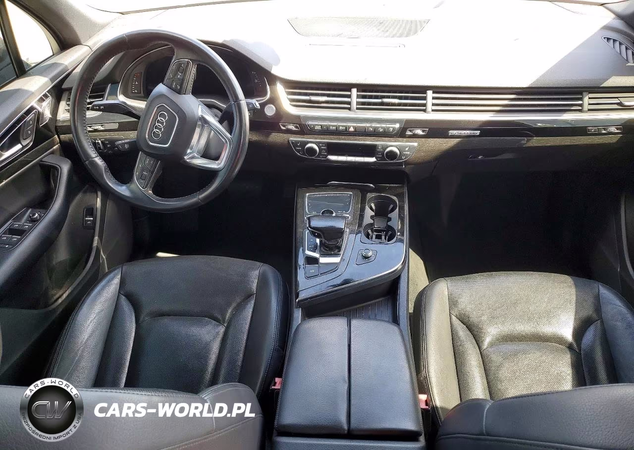 2017 Audi Q7 VIN:WA1LAAF7XHD033655 - 8