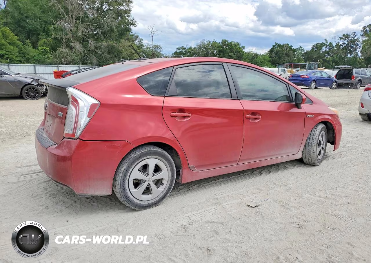 2012 Toyota Prius Four VIN:JTDKN3DUXC5455826 - 3