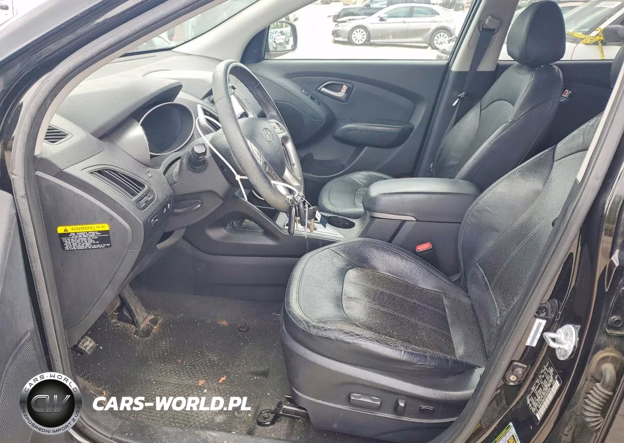 2012 Hyundai Tucson Limited VIN:KM8JU3AC2CU403666 - 7