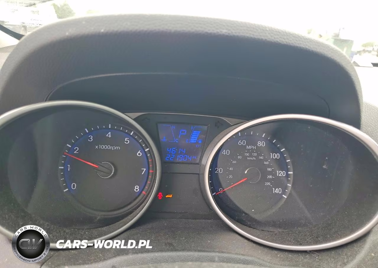 2012 Hyundai Tucson Limited VIN:KM8JU3AC2CU403666 - 9