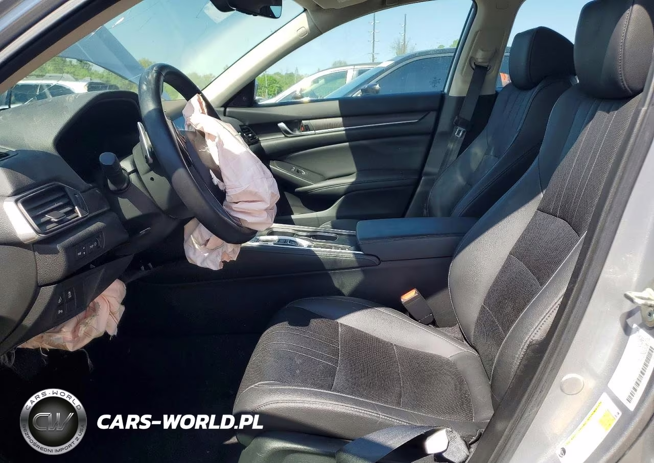 2019 Honda Accord Touring Hybrid VIN:1HGCV3F97KA019567 - 7