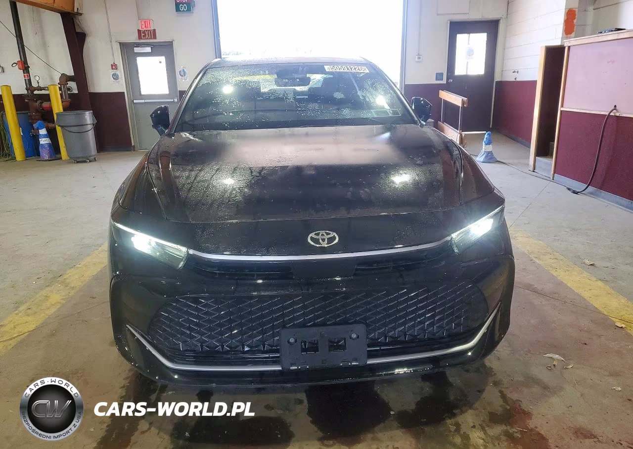 2025 Toyota Crown Xle VIN:JTDAAAAF7S3038000 - 5