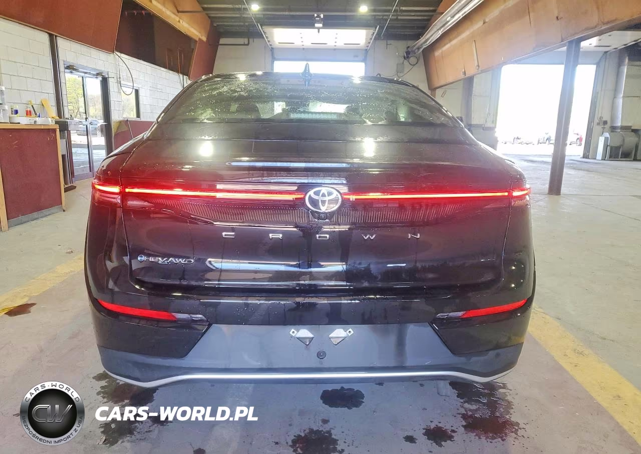 2025 Toyota Crown Xle VIN:JTDAAAAF7S3038000 - 6