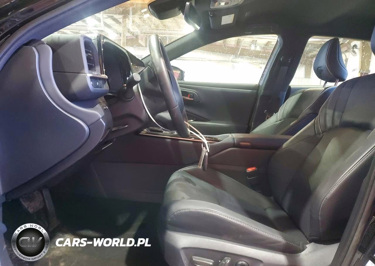 2025 Toyota Crown Xle VIN:JTDAAAAF7S3038000 - 7