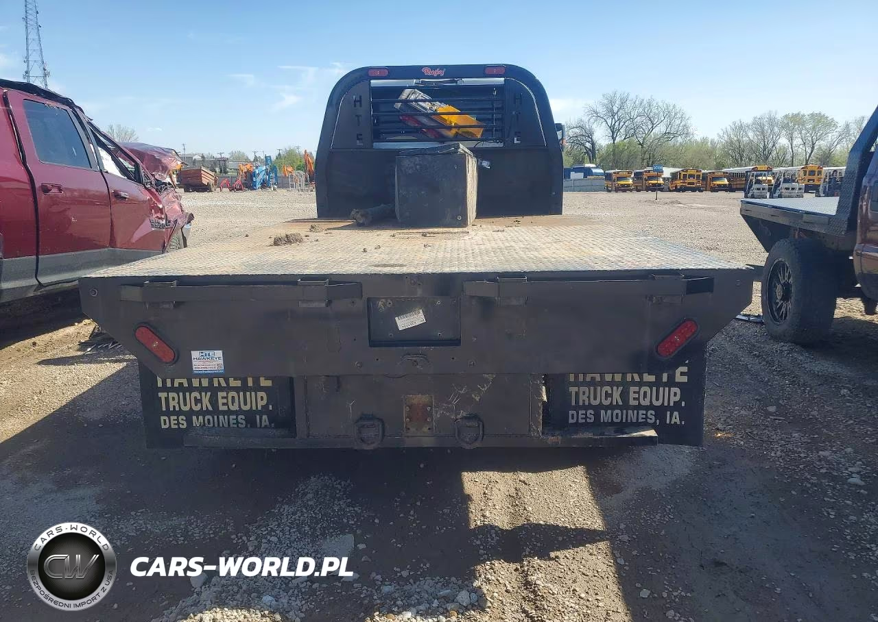 2019 Chevrolet Silverado Medium Duty VIN:1HTKJPVM6KH827647 - 6