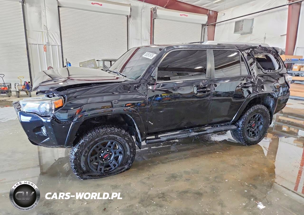 2018 Toyota 4Runner Sr5