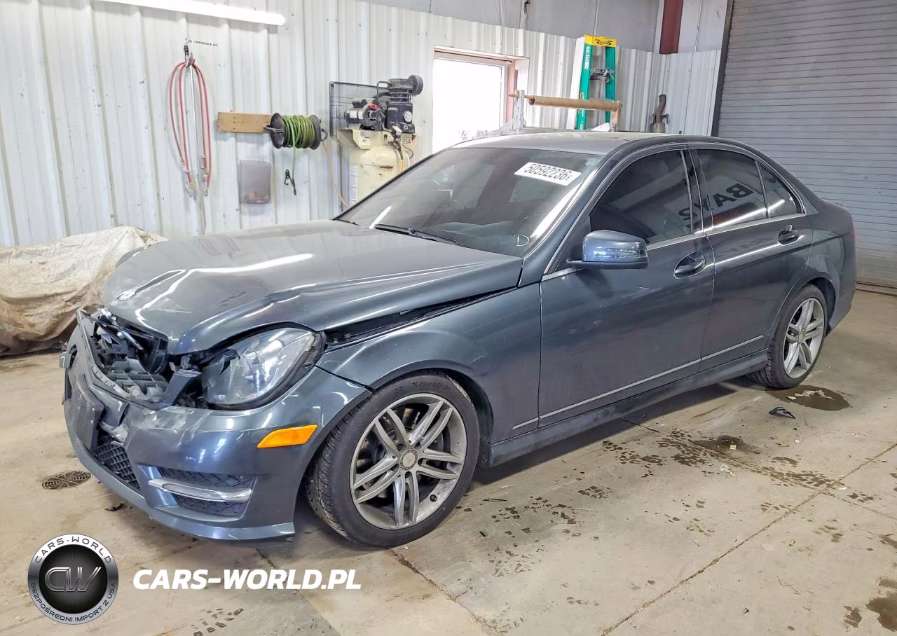 2013 Mercedes-Benz C 300 4Matic – zdjęcie 1 z 12