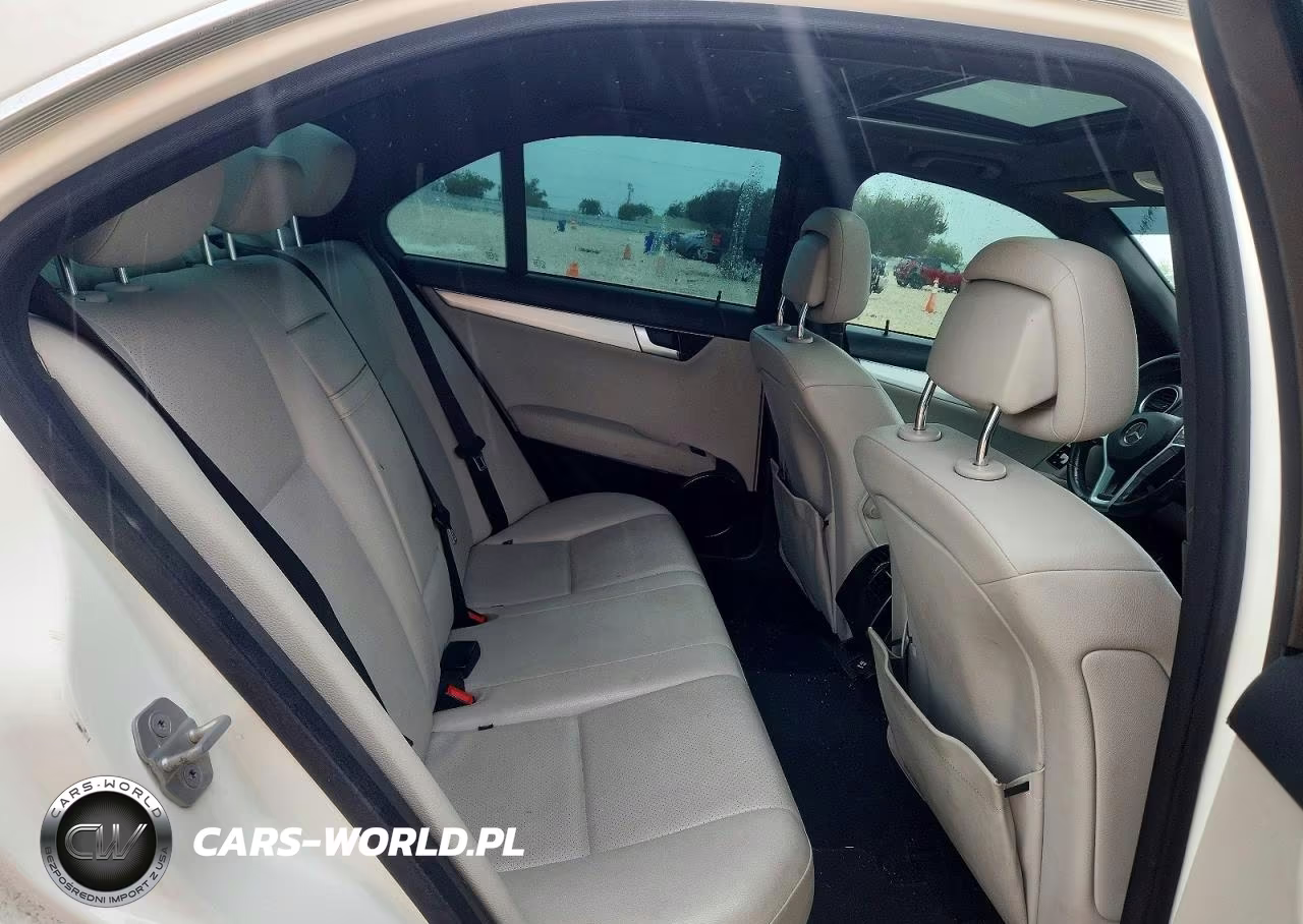 2013 Mercedes-Benz C 250 VIN:WDDGF4HB6DA828912 - 10
