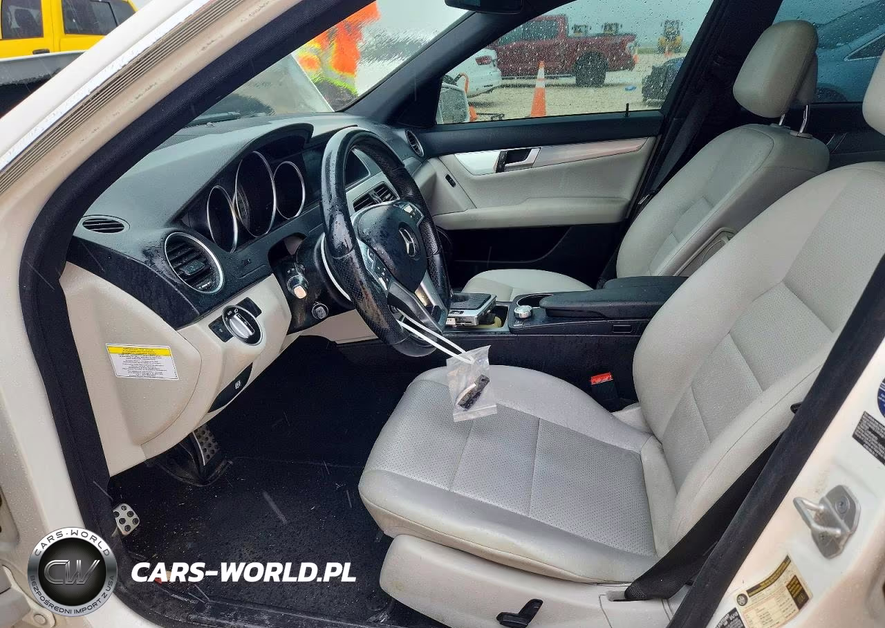2013 Mercedes-Benz C 250 VIN:WDDGF4HB6DA828912 - 7