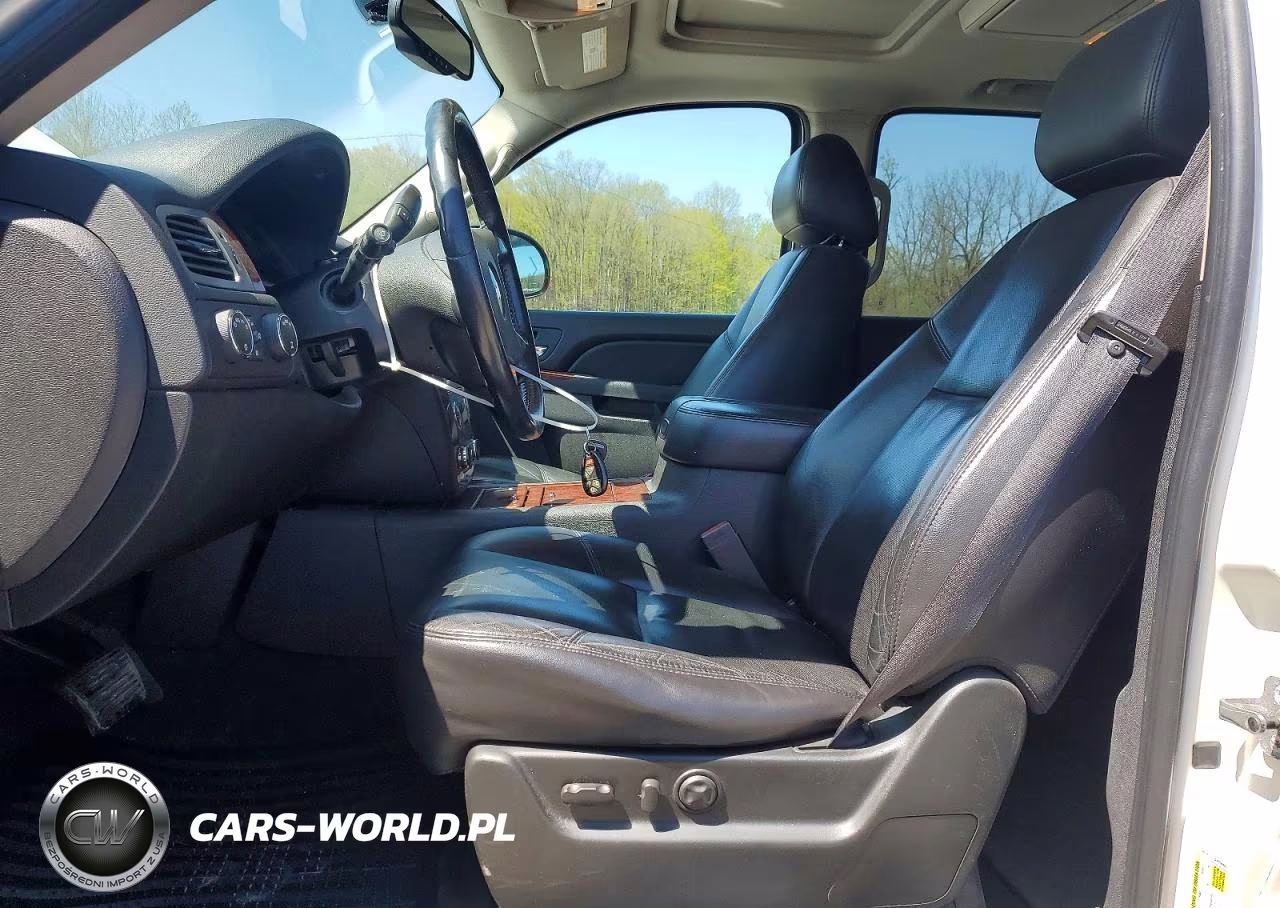2010 Chevrolet Tahoe K1500 Ltz VIN:1GNUKCE03AR290602 - 7