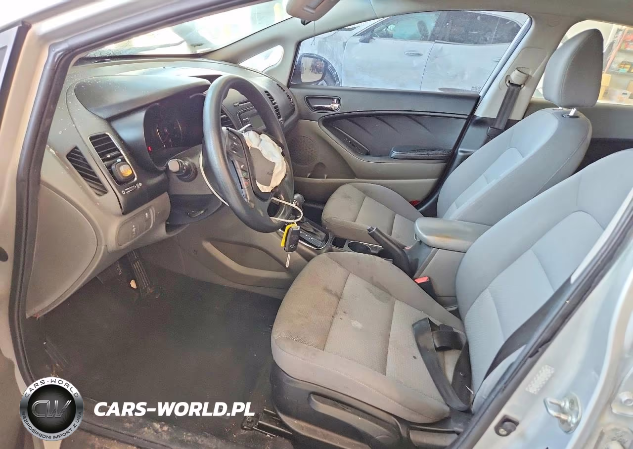 2017 Kia Forte Lx VIN:3KPFK4A77HE041204 - 7