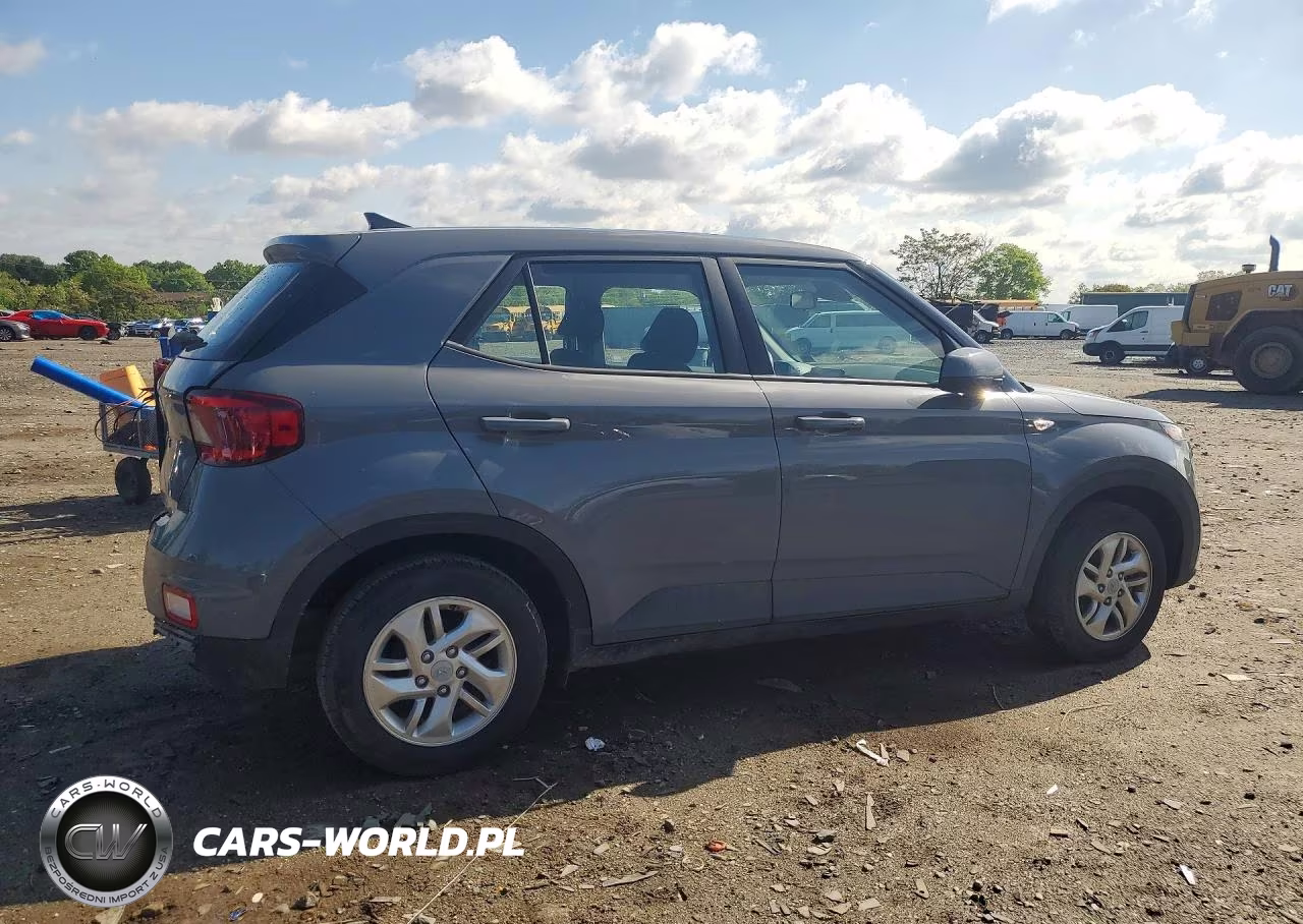 2021 Hyundai Venue Se VIN:KMHRB8A37MU082876 - 3