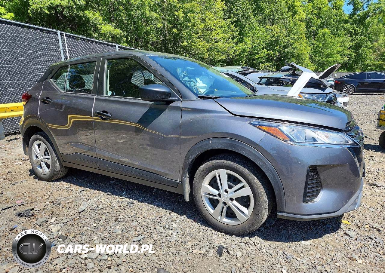 2024 Nissan Kicks S VIN:3N1CP5BV4RL593637 - 4