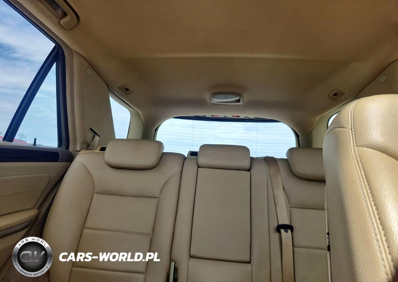 2010 Mercedes-Benz Ml 350 4Matic VIN:4JGBB8GBXAA582267 - 10