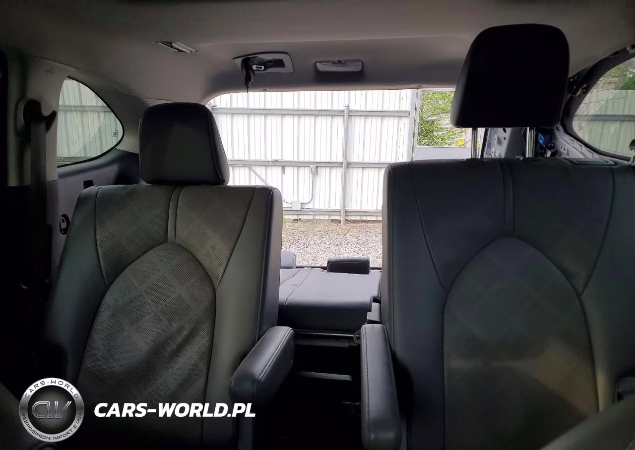 2022 Toyota Highlander Platinum VIN:5TDFZRAH4NS130571 - 10