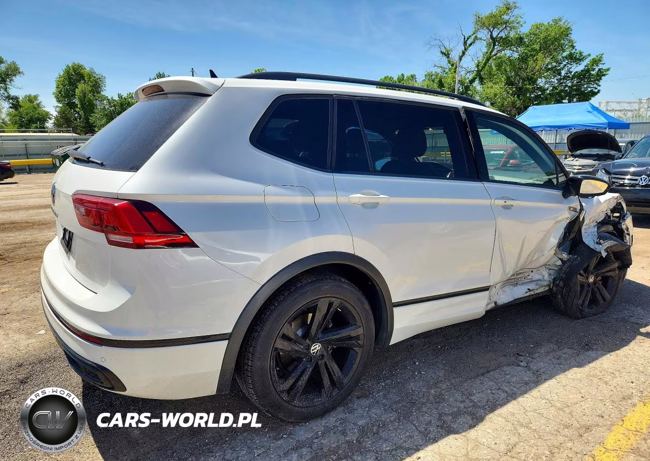 2023 Volkswagen Tiguan Se R-Line Black VIN:3VVCB7AX3PM138023 - 3