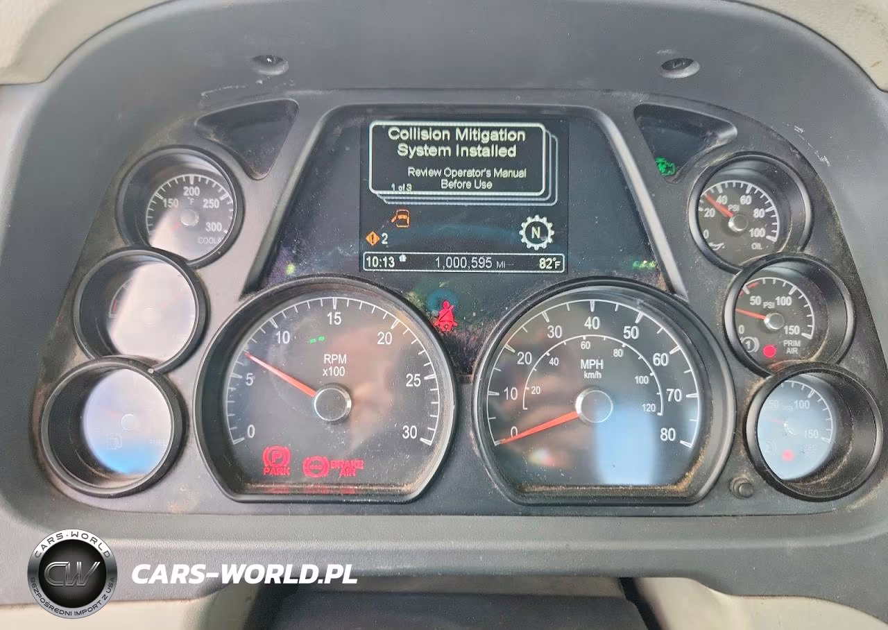 2018 Peterbilt 579 Semi Truck VIN:1XPBA48X3JD477934 - 8