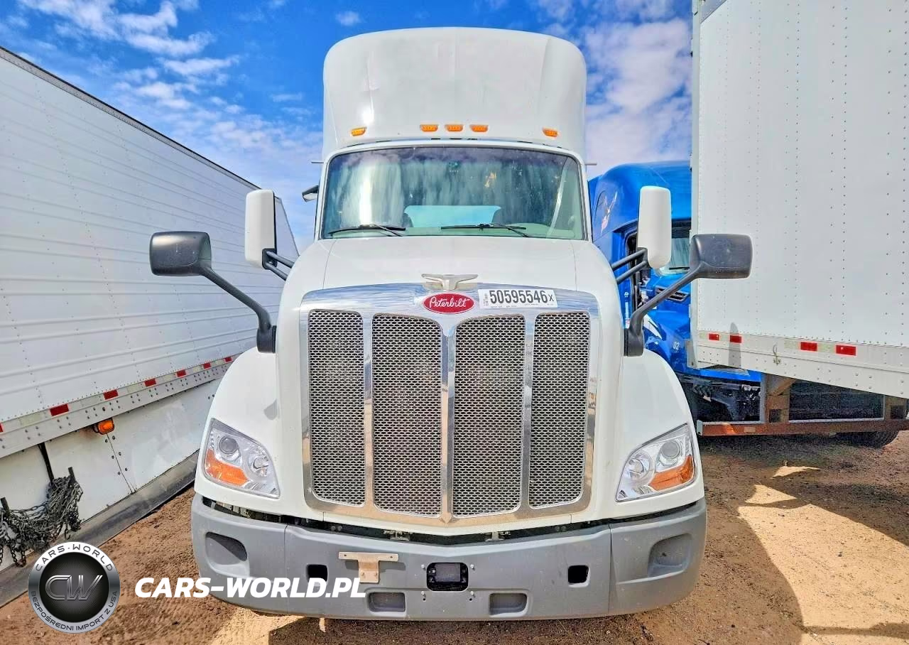 2018 Peterbilt 579 Semi Truck VIN:1XPBA48X3JD477934 - 9