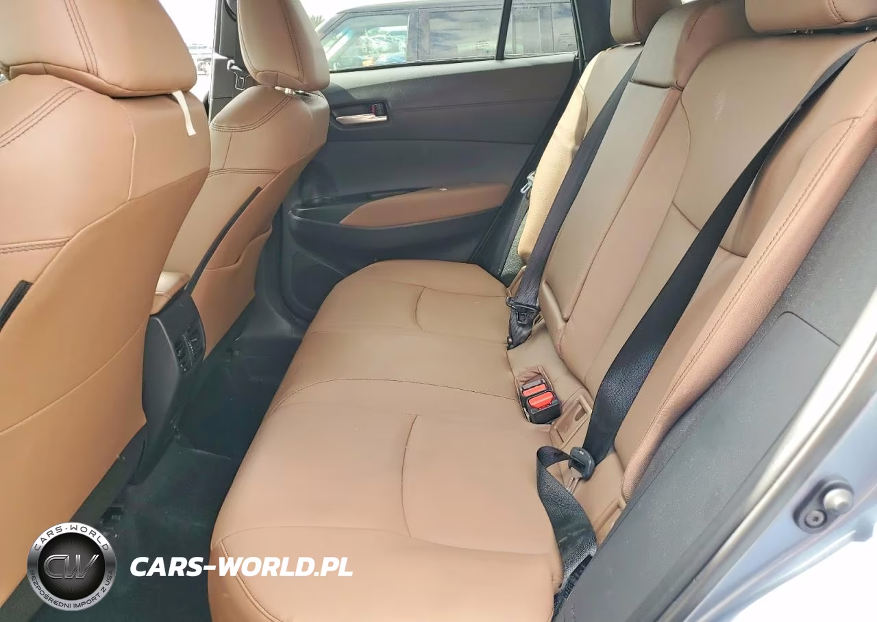 2026 Toyota Corolla Cross Xle VIN:7MUDAAAG4TV175584 - 11