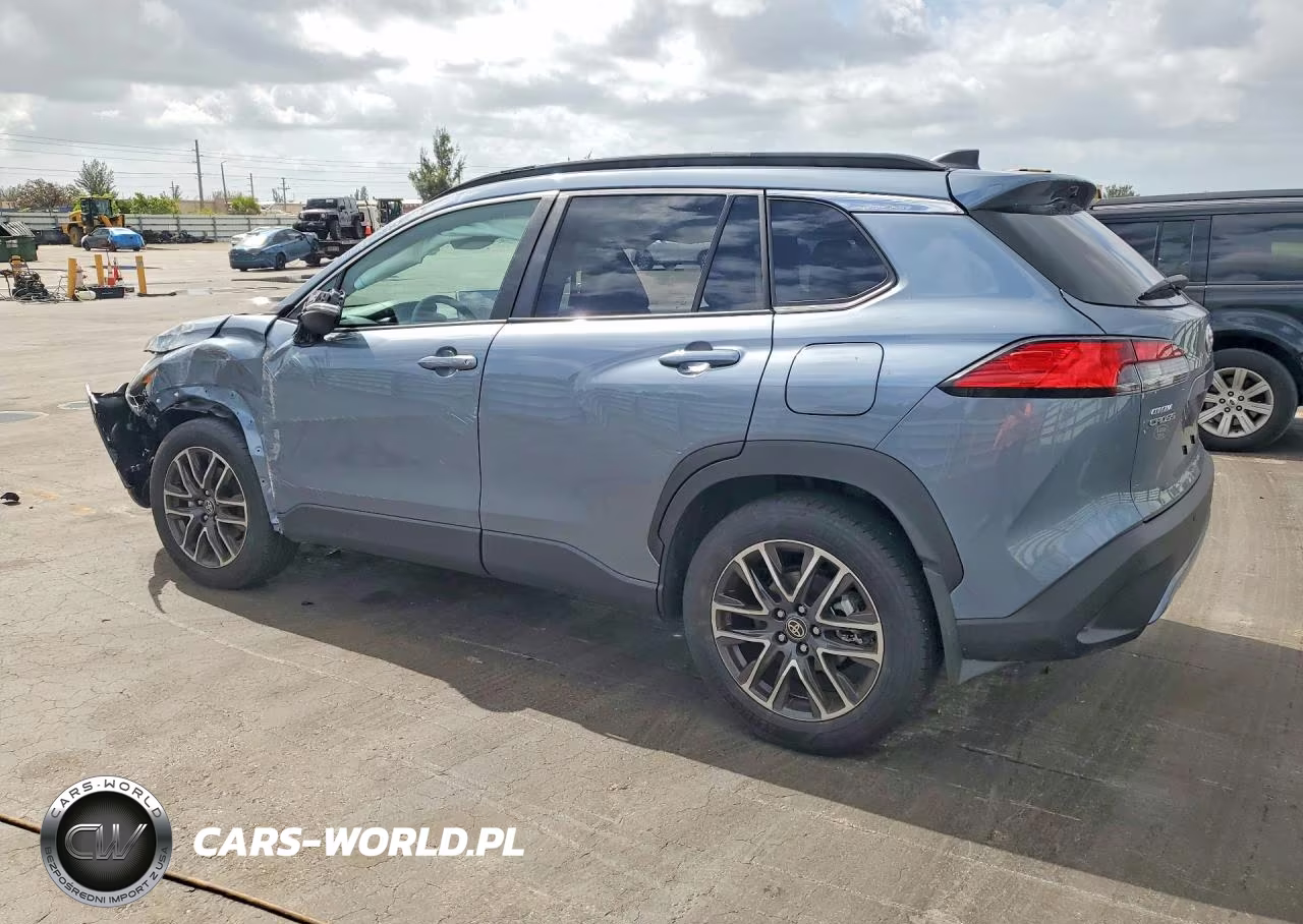 2026 Toyota Corolla Cross Xle VIN:7MUDAAAG4TV175584 - 2