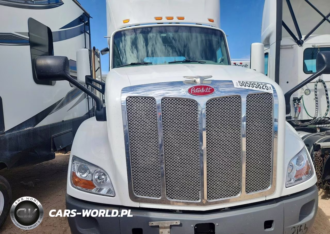 2018 Peterbilt 579 Semi Truck VIN:1XPBA48X5JD477935 - 9