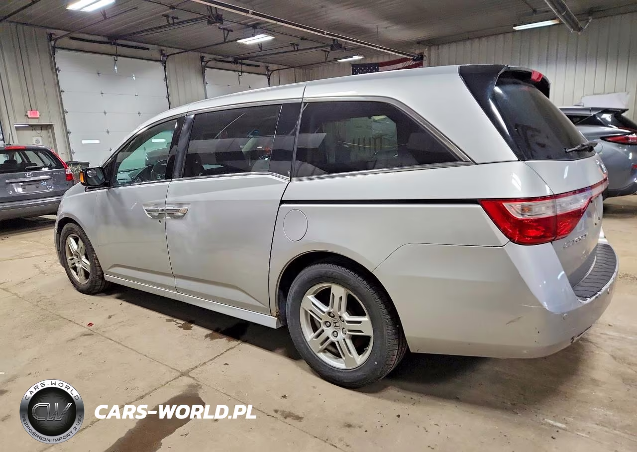 2012 Honda Odyssey Touring VIN:5FNRL5H92CB072600 - 2