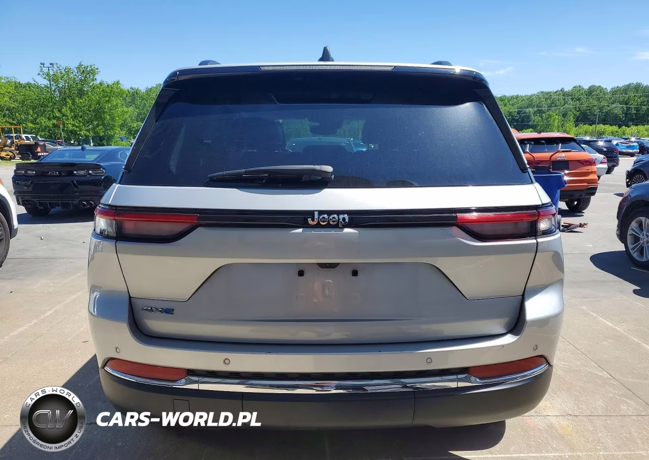 2023 Jeep Grand Cherokee Limited 4Xe VIN:1C4RJYB68PC649557 - 6