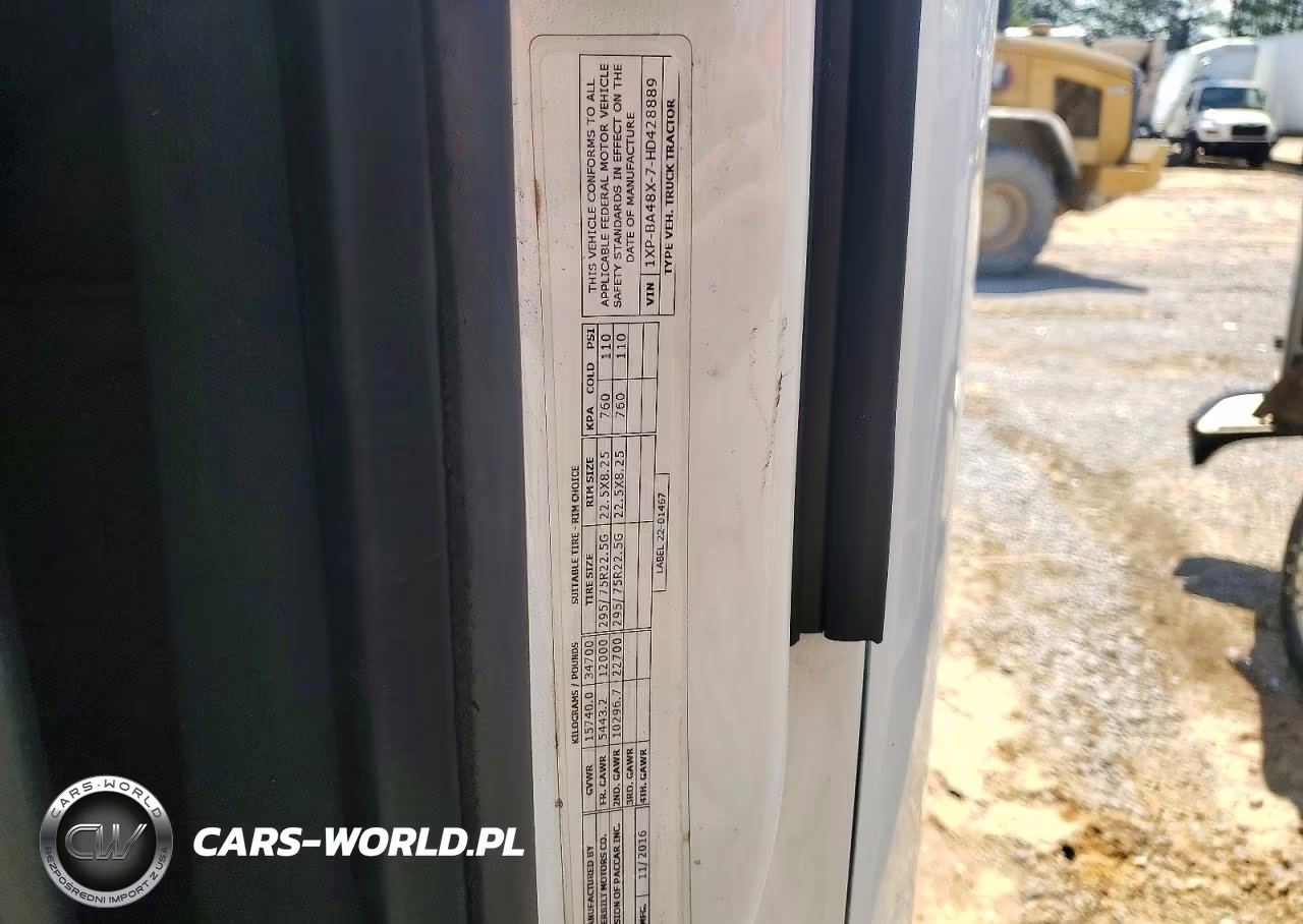 2017 Peterbilt 579 Semi Truck VIN:1XPBA48X7HD428889 - 10