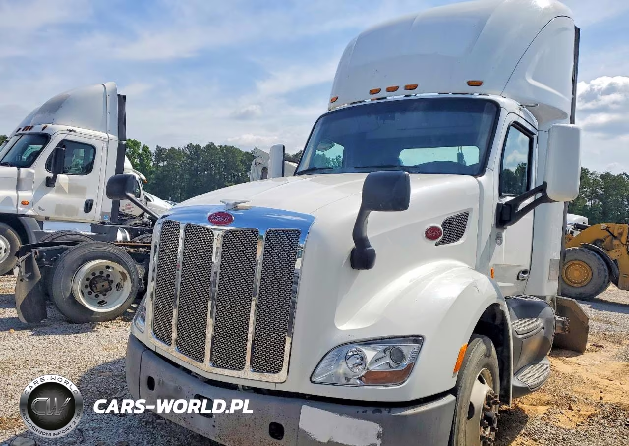 2017 Peterbilt 579 Semi Truck VIN:1XPBA48X7HD428889 - 2