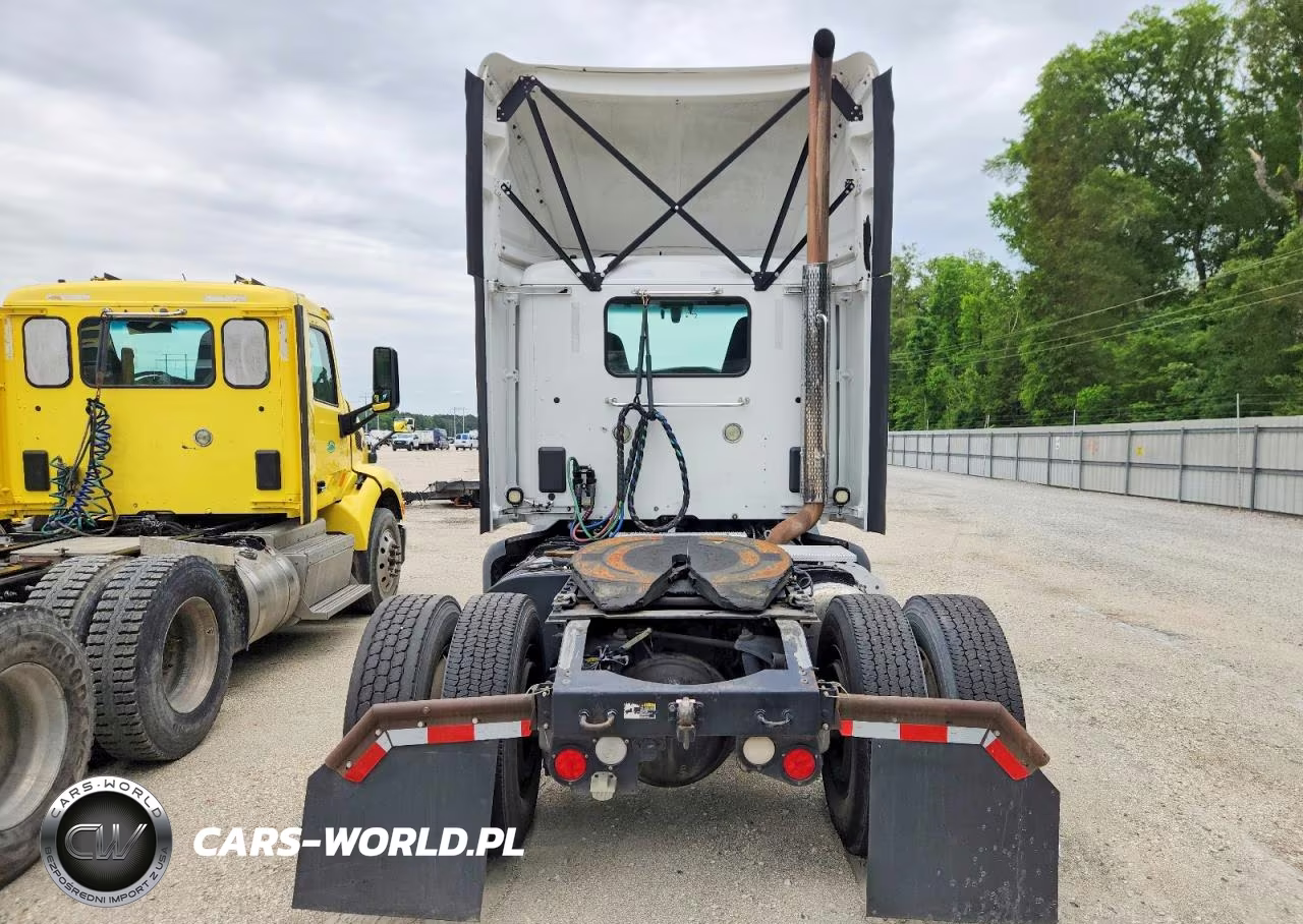 2017 Peterbilt 579 Semi Truck VIN:1XPBA48X0HD428992 - 6