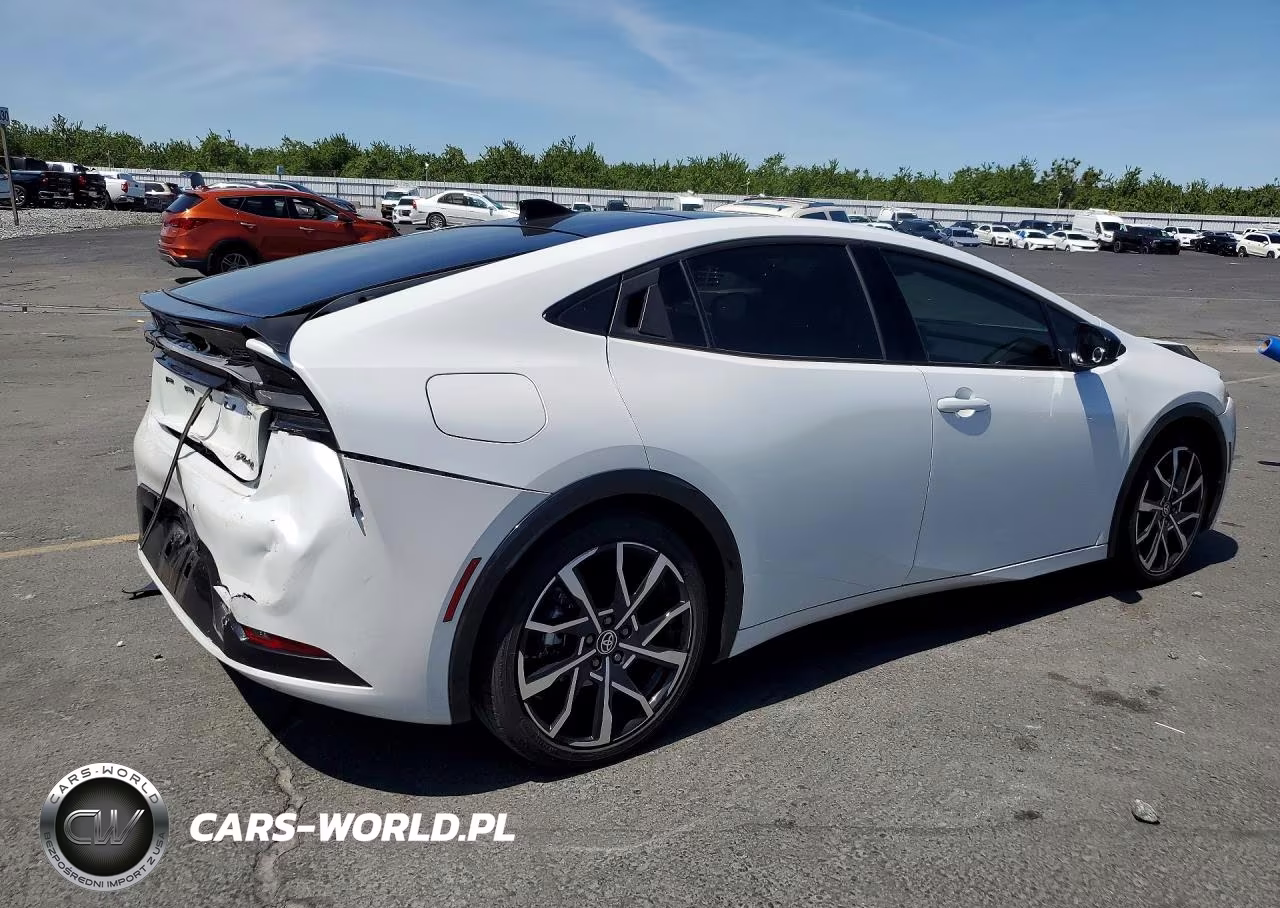 2024 Toyota Prius Prime Xse VIN:JTDACACU6R3035296 - 3