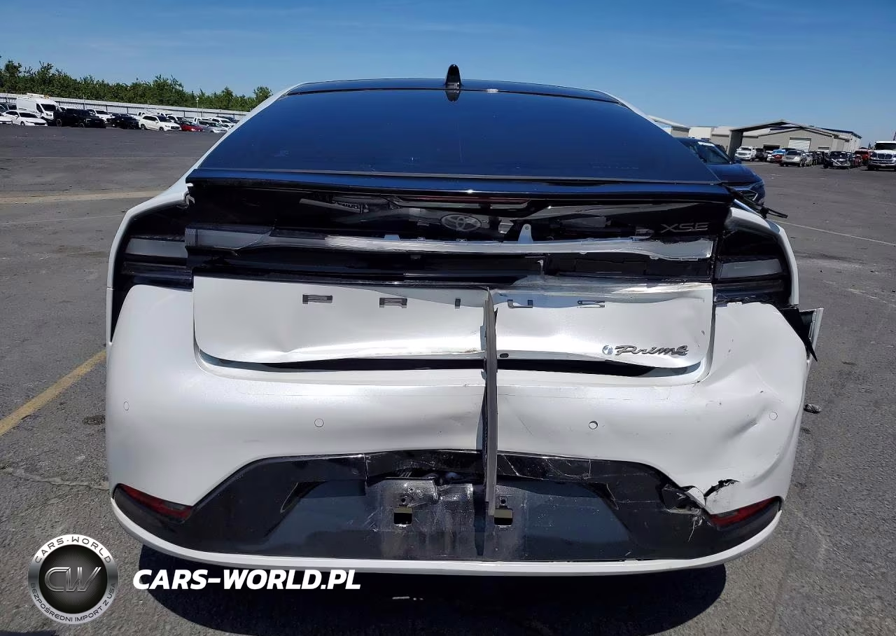 2024 Toyota Prius Prime Xse VIN:JTDACACU6R3035296 - 6