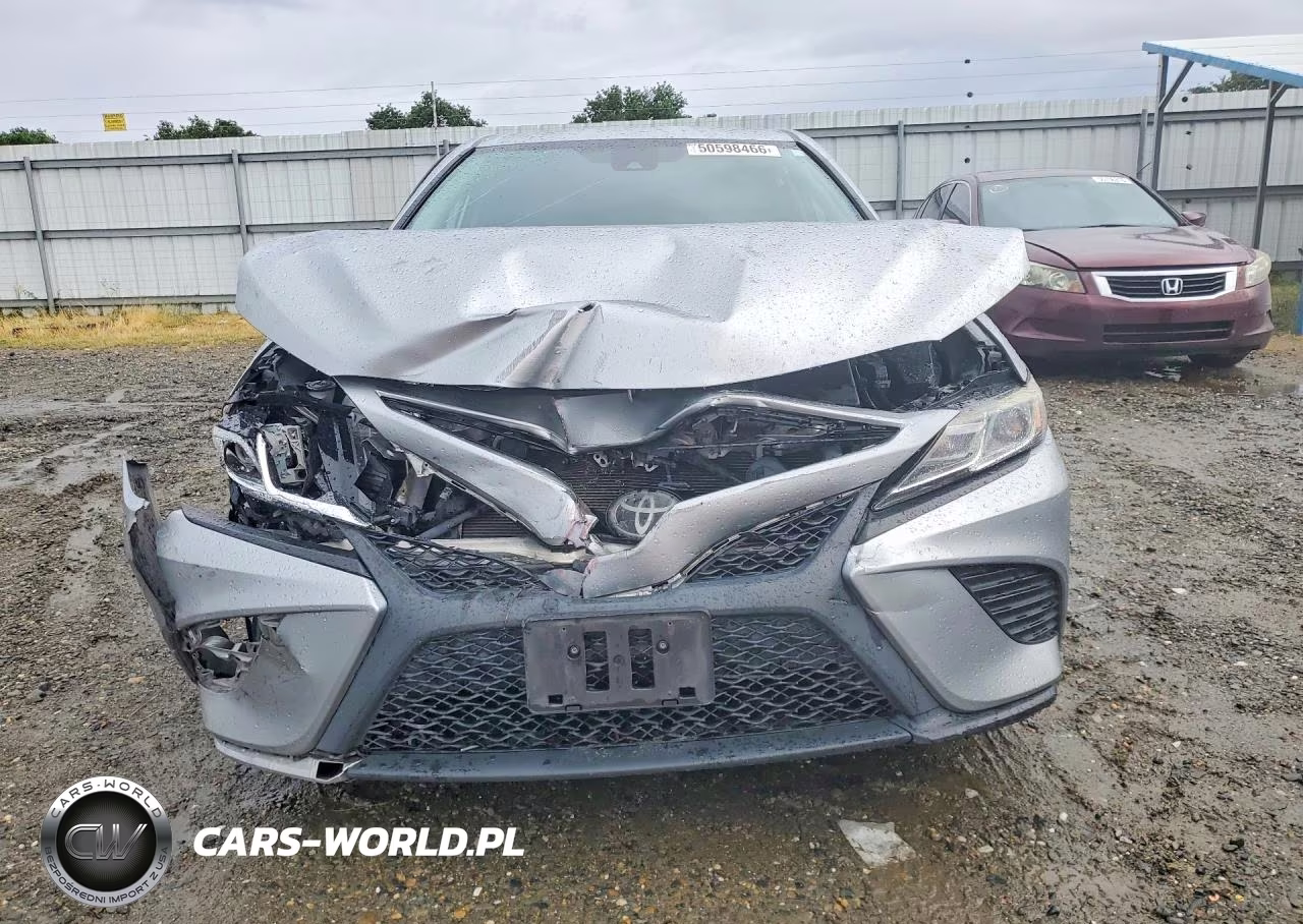 2020 Toyota Camry Se Nightshade VIN:4T1G11AK6LU340375 - 5